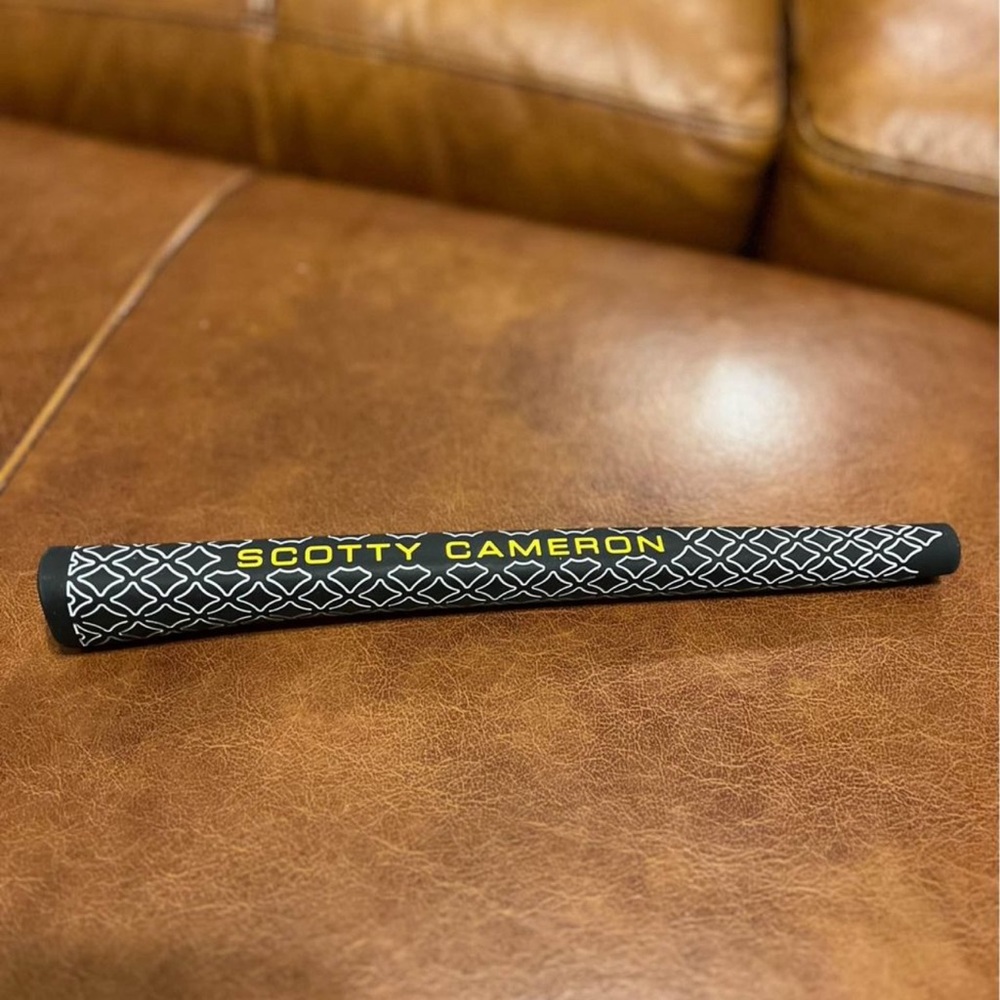 Scotty Cameron putter grip, new!